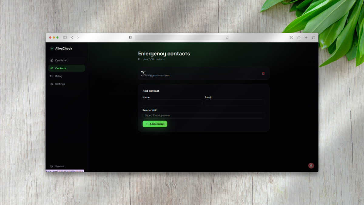 AliveCheck screenshot